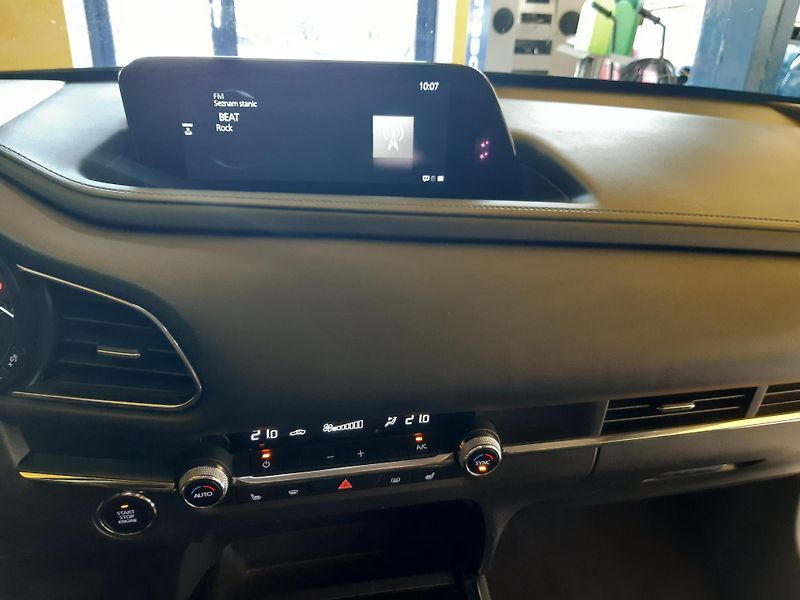 Mazda CX-30 2.0i e-SKYATIVE  X LED NAVI  - fotka 10 z 33