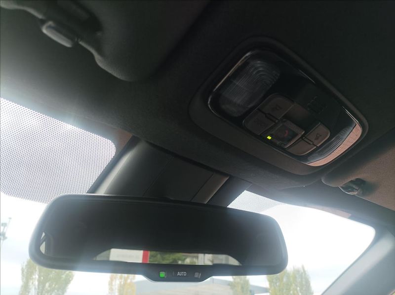 Toyota Yaris Cross 1,5 Premiere Edition - fotka 25 z 25