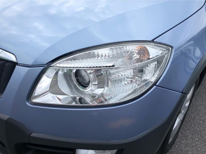 Škoda Roomster A 1.6i Scoutline - fotka 24 z 27