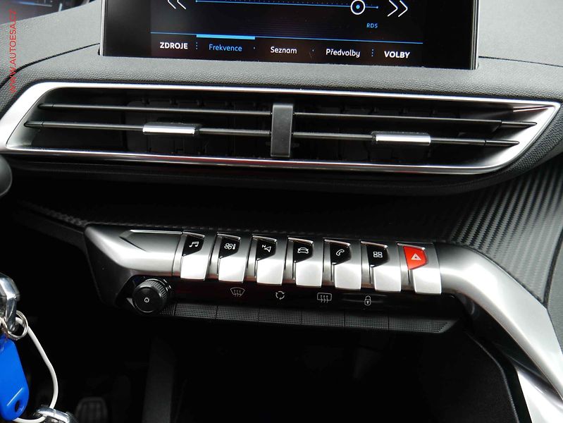 Peugeot 3008 (2017) 1.6HDi, servis.kniha - fotka 18 z 20