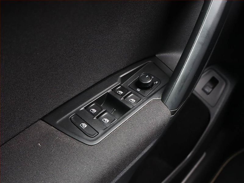 Volkswagen Tiguan (2019) Comfortline 2.0 TDI - fotka 16 z 16