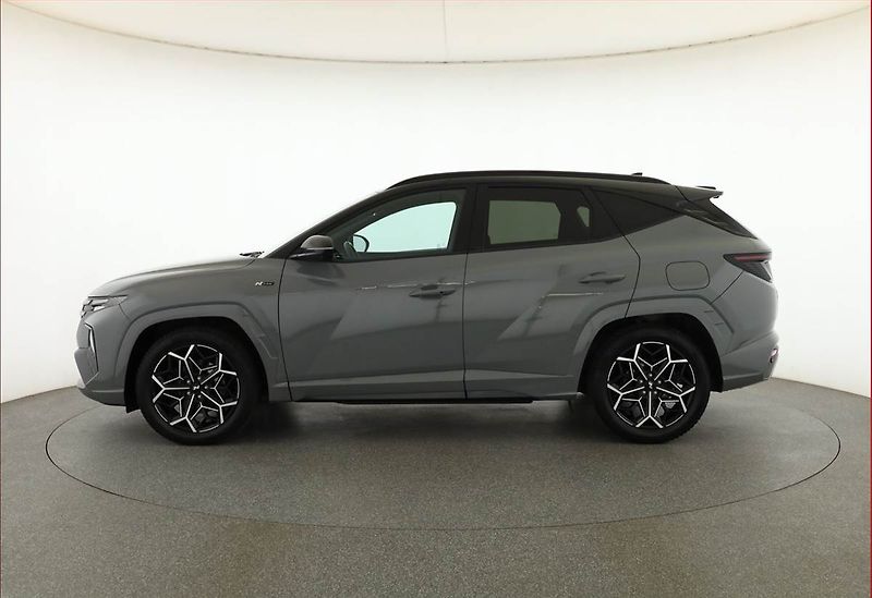 Hyundai Tucson (2022) 1.6 T-GDI - fotka 3 z 21