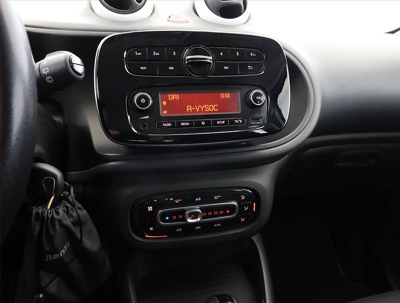 Smart Forfour (2020) EQ, SoH 92%, Automat - fotka 10 z 20