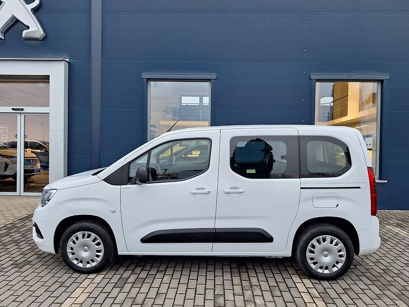 Opel Combo (2023) 1,5 BHDi M6 - fotka 2 z 16