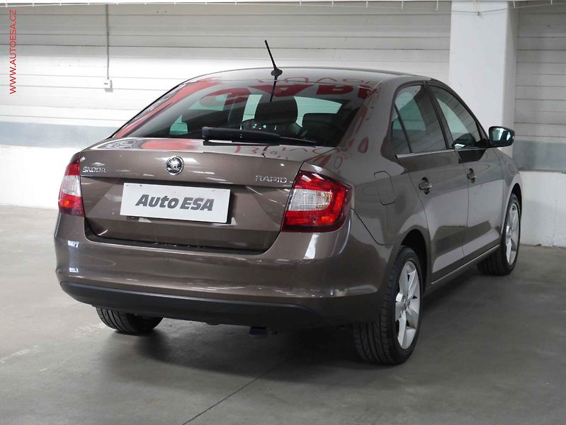 Škoda Rapid (2019) 1.0 TSi, ČR, Style - fotka 6 z 23