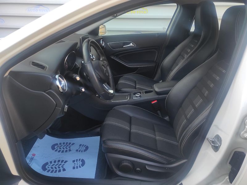 Mercedes-Benz GLA 200d 4MATIC,AT,ČR - fotka 9 z 42