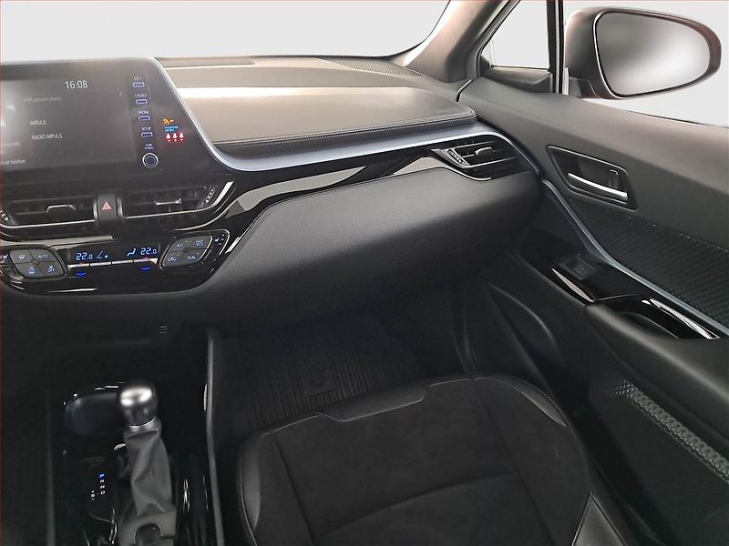 Toyota C-HR (2020) Selection 2.0 Hybrid - fotka 8 z 17