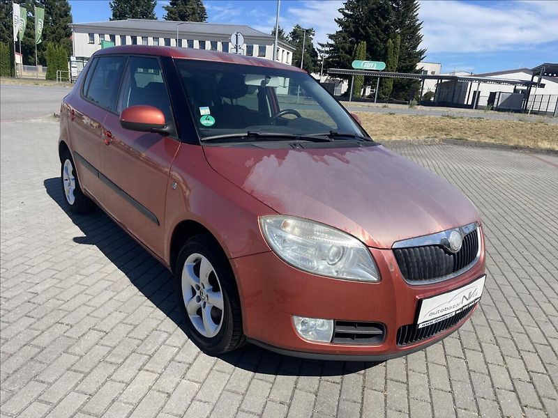 Škoda Fabia 1,4 i 16V Klima Elegance Klima - fotka 6 z 41