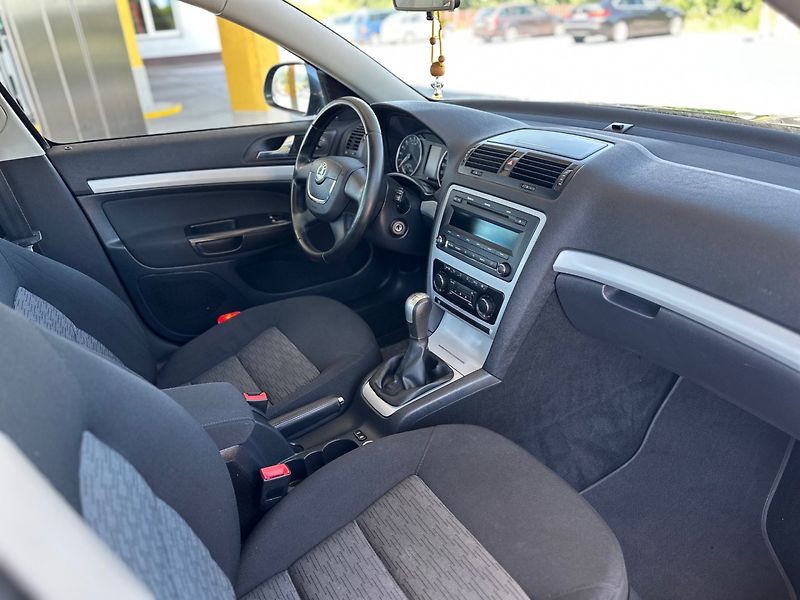 Škoda Octavia (2009) 1.9TDi GARANCE KM - fotka 6 z 13