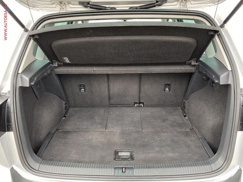 Volkswagen Golf Sportsvan (2015) 1.6 TDi, Lounge - fotka 7 z 17