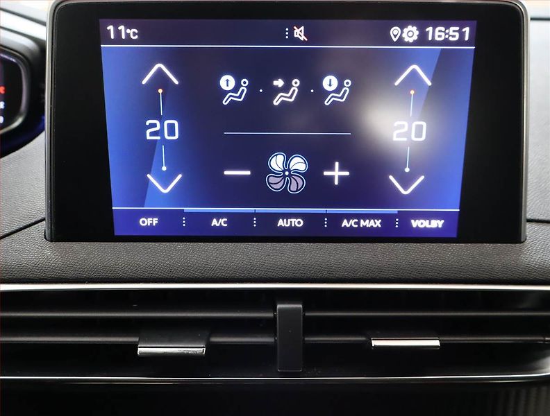 Peugeot 5008 (2020) Active Pack PureTech 130 - fotka 16 z 26