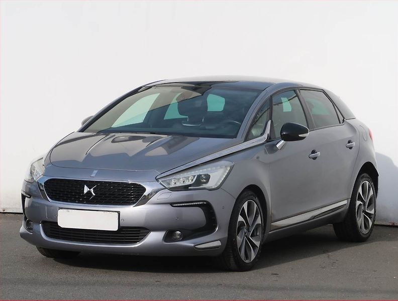 Citroën DS5 (2016) 2.0 BlueHDI, Automat - fotka 2 z 23