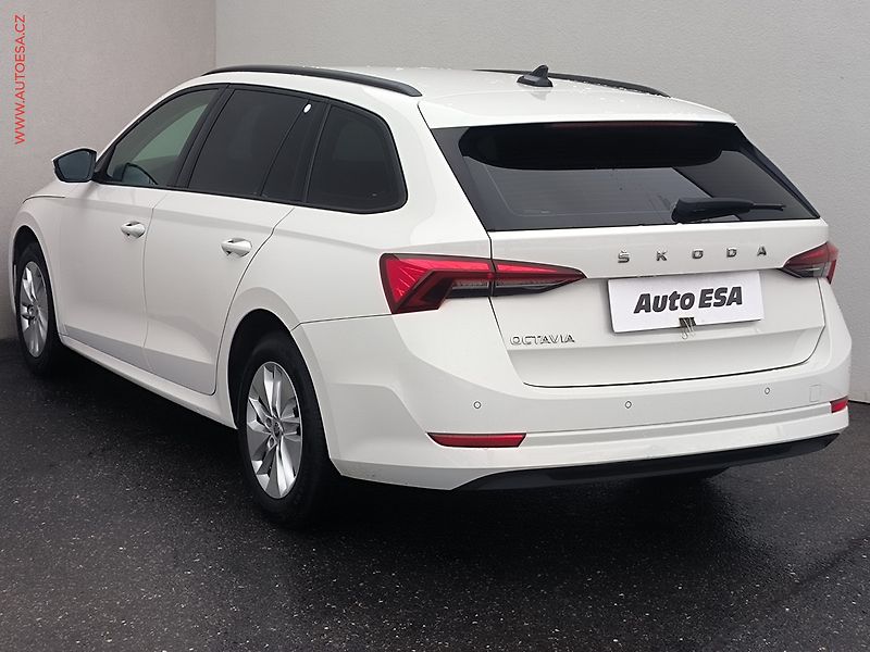 Škoda Octavia (2020) 2.0TDi, ČR, DSG, LED - fotka 6 z 26