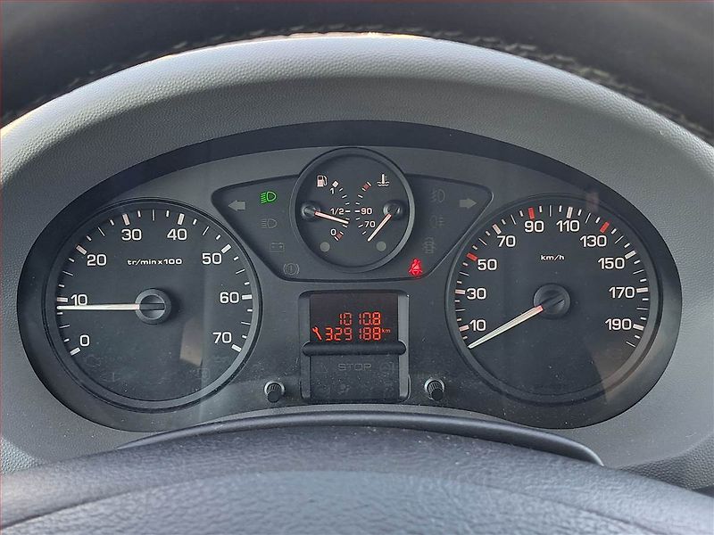 Peugeot Expert (2008) 1.6 HDi, Bus, 8Míst, ČR - fotka 11 z 15