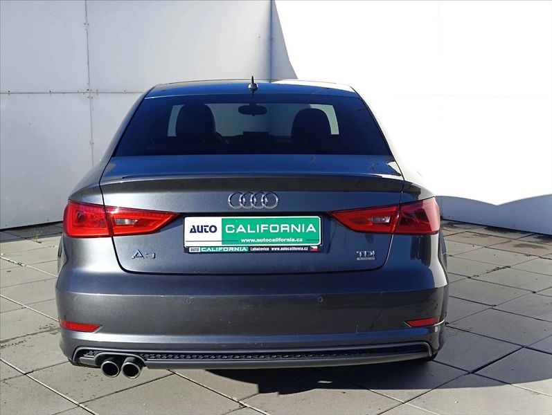 Audi A3 2,0 TDi S-Line Navi,Bi-xenon - fotka 8 z 39