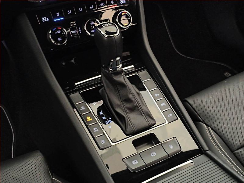 Škoda Superb (2020) Laurin&Klement iV 1.4 TSI PHEV - fotka 13 z 21