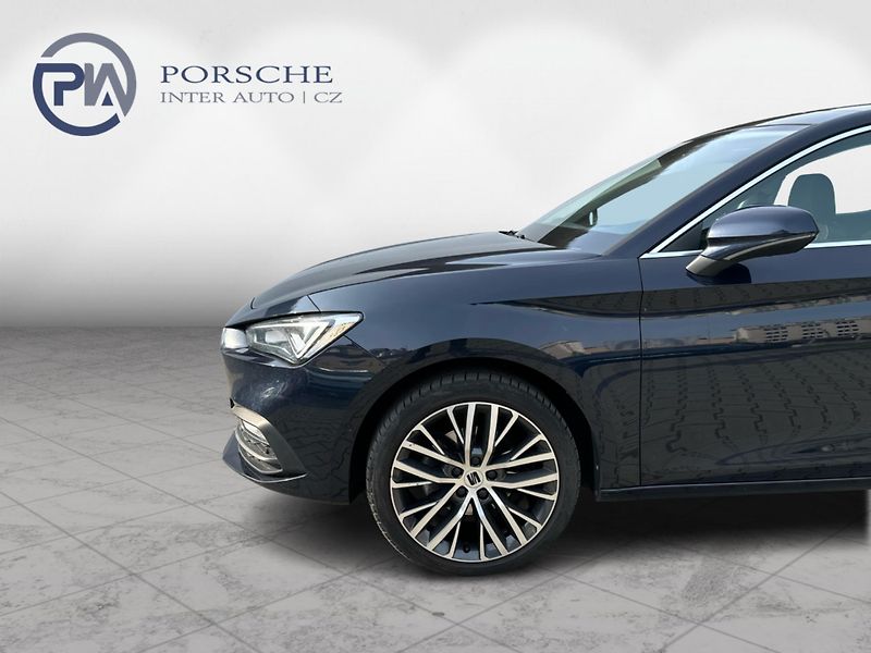 Seat Leon Xcellence 1.5 eTSI 110 kW DSG - fotka 9 z 21