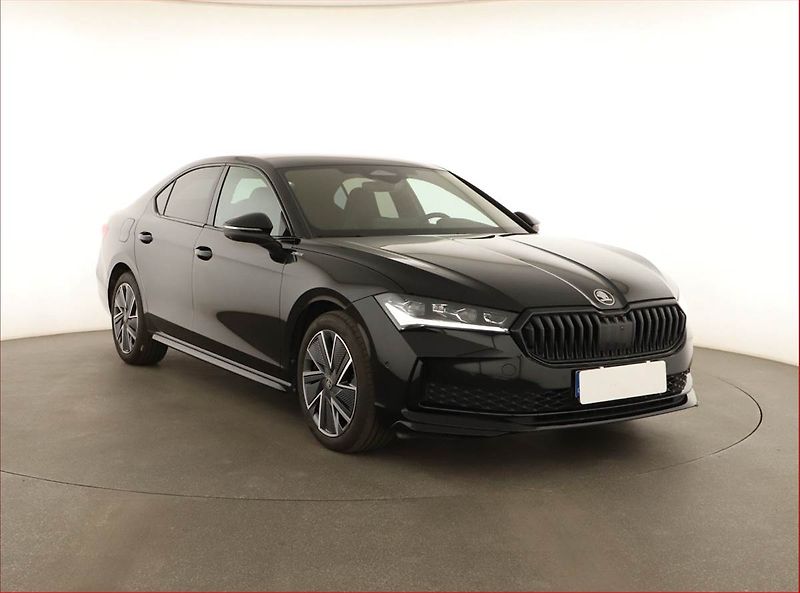 Škoda Superb (2025) 2.0 TDI, SPORTLINE, DPH - fotografie inzerátu