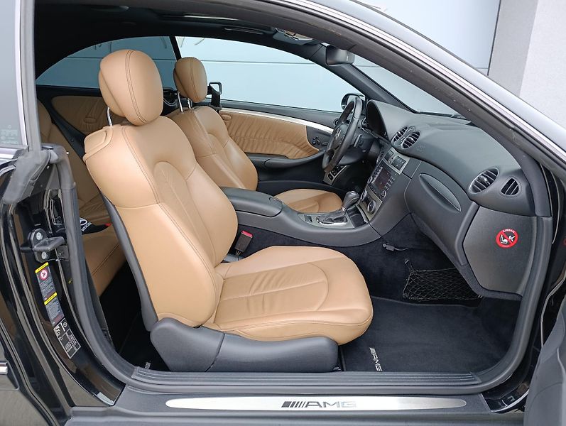 Mercedes-Benz CLK 500 5.5 V8 AMG 7G TRONIC TOP - fotka 19 z 35