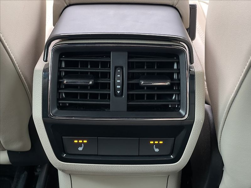 Škoda Kodiaq 2,0 TDI 4x4 DSG L&K TAŽNÉ - fotka 16 z 24