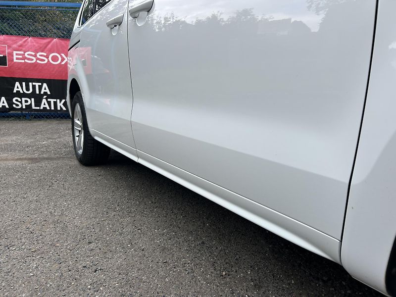 Volkswagen Sharan (2016) 1,4TSi 110 Comfortline 7 míst  - fotka 25 z 58