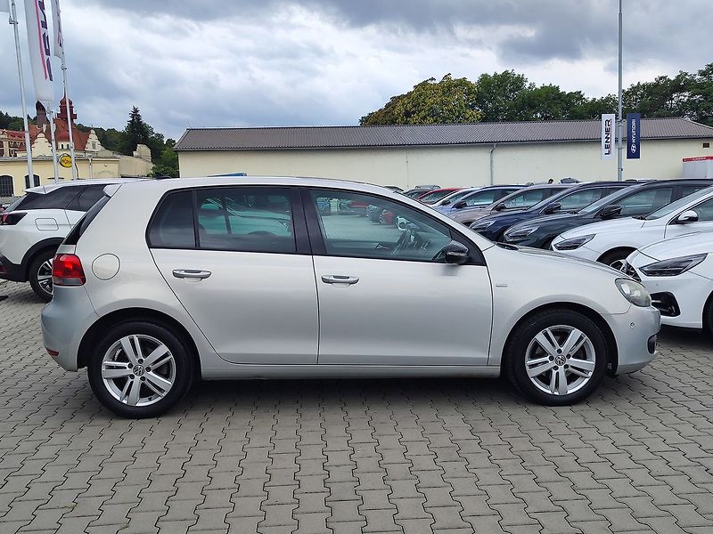 Volkswagen Golf 1.6 TDI/77kW Match DSG - fotka 4 z 30