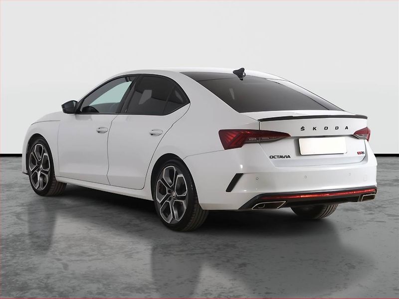 Škoda Octavia (2021) RS 2.0 TSI - fotka 4 z 21