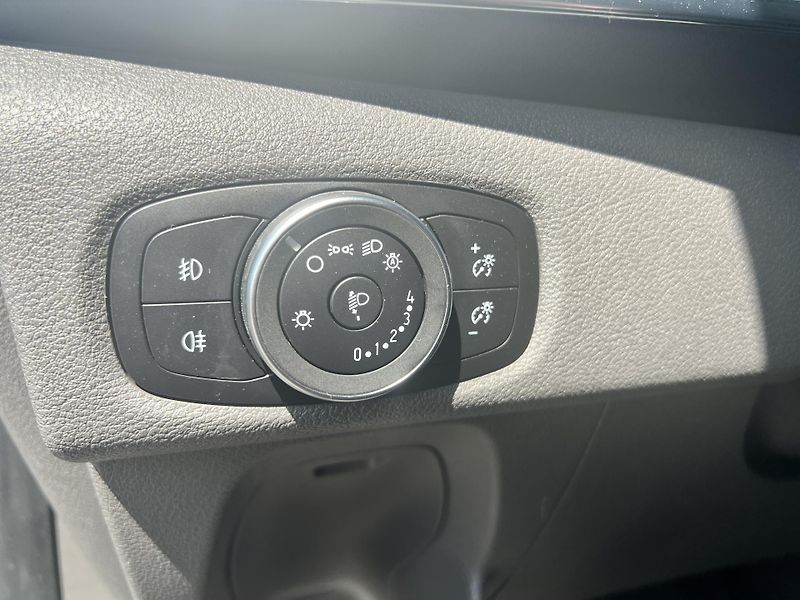 Ford Tourneo Custom 2.0TDCi 8MÍST AUTOMAT odp.DPH - fotka 15 z 46