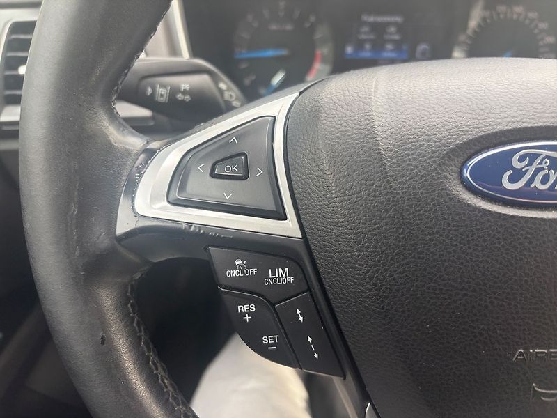 Ford Mondeo Titanium Top výbava po velkém - fotka 14 z 18