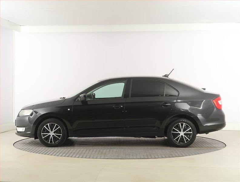 Škoda Rapid (2013) Ambition 1.6 TDI, Navi - fotka 3 z 17