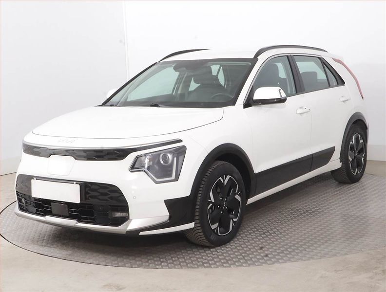 Kia Niro (2023) EV, SoH 100% - fotka 2 z 18