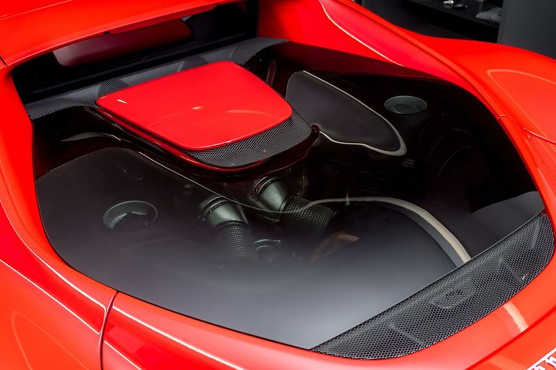 Ferrari 296 GTB Carplay/Lift/Carbon/Racing Sea - fotka 23 z 23