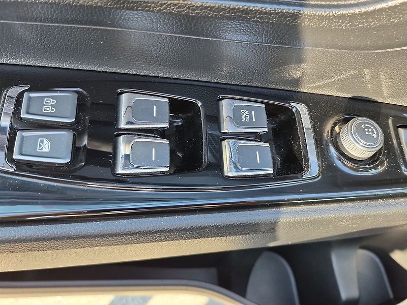 SsangYong Korando Style 1.5 Turbo 120kw A/T - fotka 19 z 24