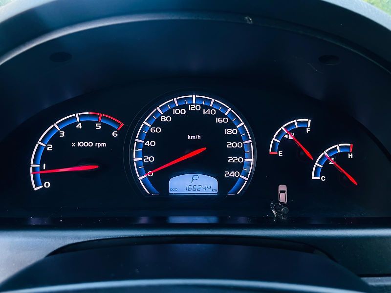 SsangYong Rexton 2.2TD 4x4 AUTOMAT TAŽNÉ VÝHŘEV - fotka 40 z 43