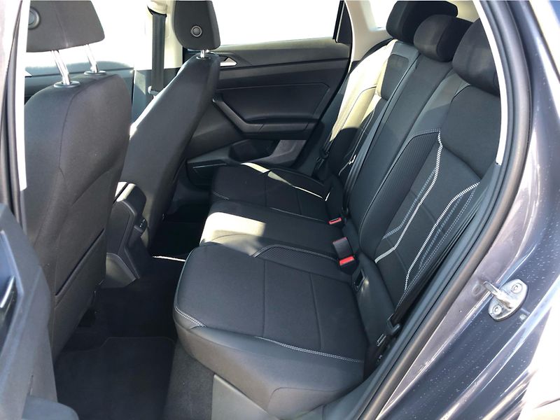 Volkswagen Taigo 1.0 TSi STYLE - fotka 12 z 28