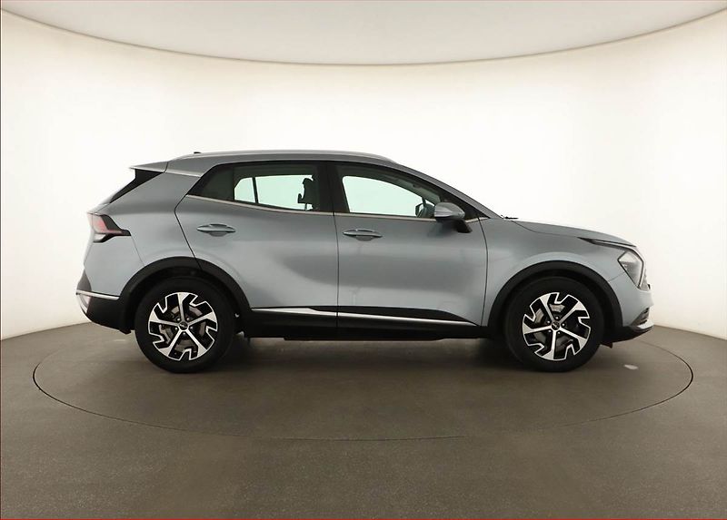 Kia Sportage (2023) Exclusive 1.6 T-GDI - fotka 6 z 16
