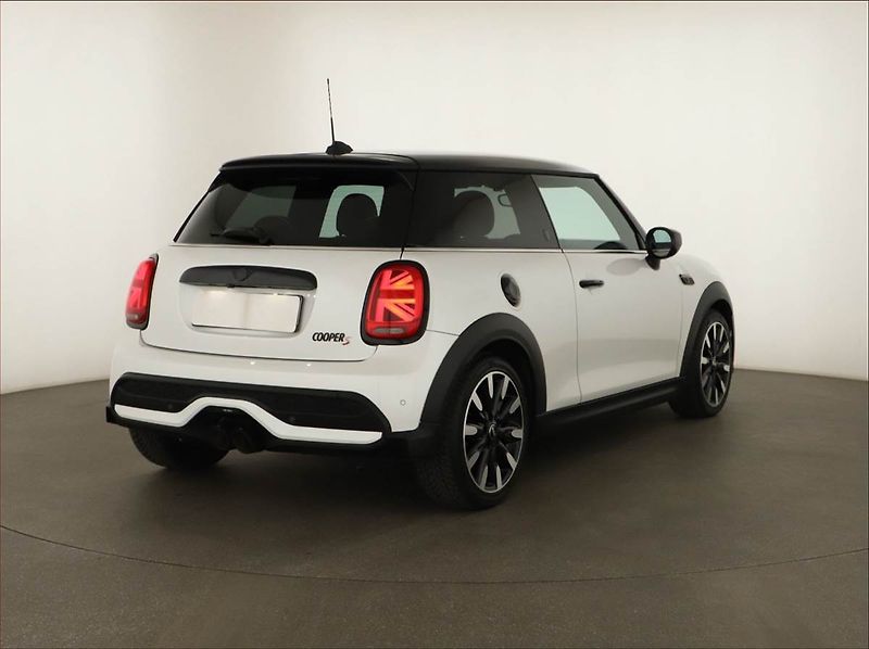 Mini Ostatní (2023) Cooper S - fotka 5 z 18