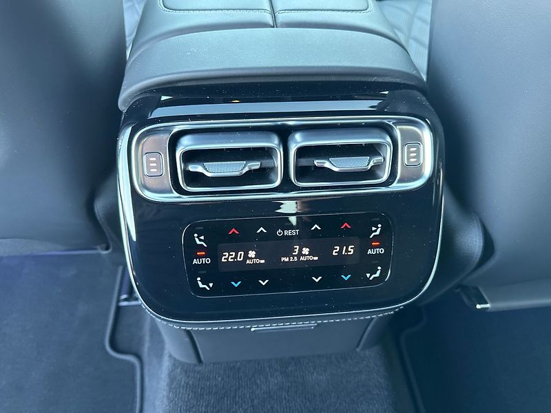 Mercedes-Benz Třídy S 400d 4MATIC - fotka 22 z 23