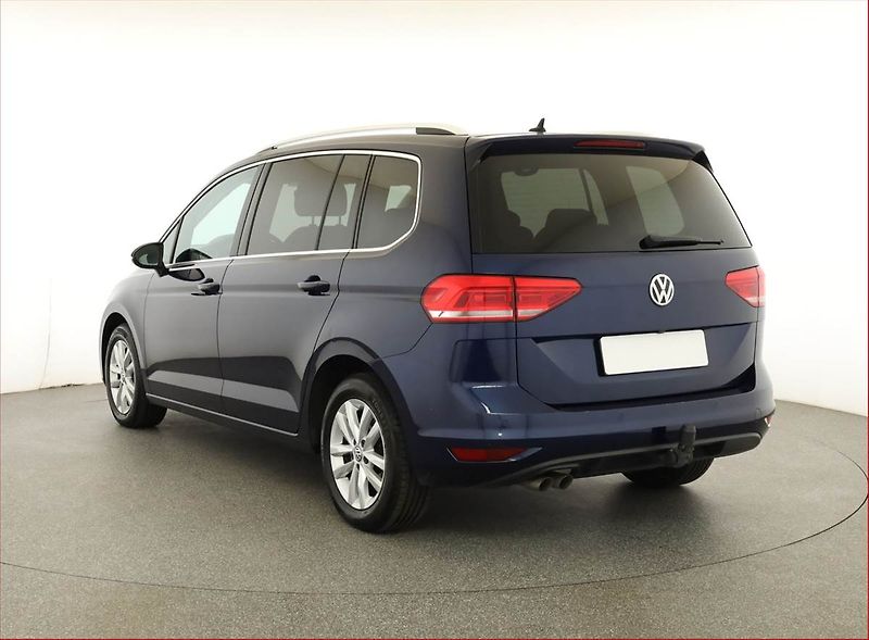Volkswagen Touran (2019) 2.0 TDI, 7 míst, Serv.kniha - fotka 4 z 17
