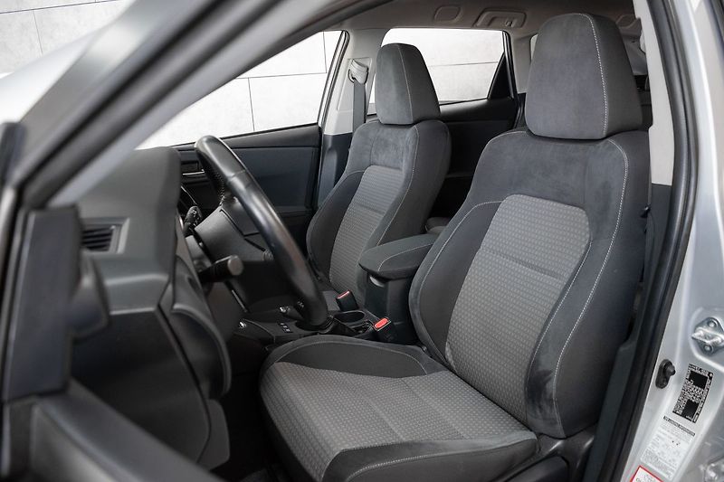 Toyota Auris 1.8 HYBRID*KAMERA*AUT. KLIMA* - fotka 10 z 36