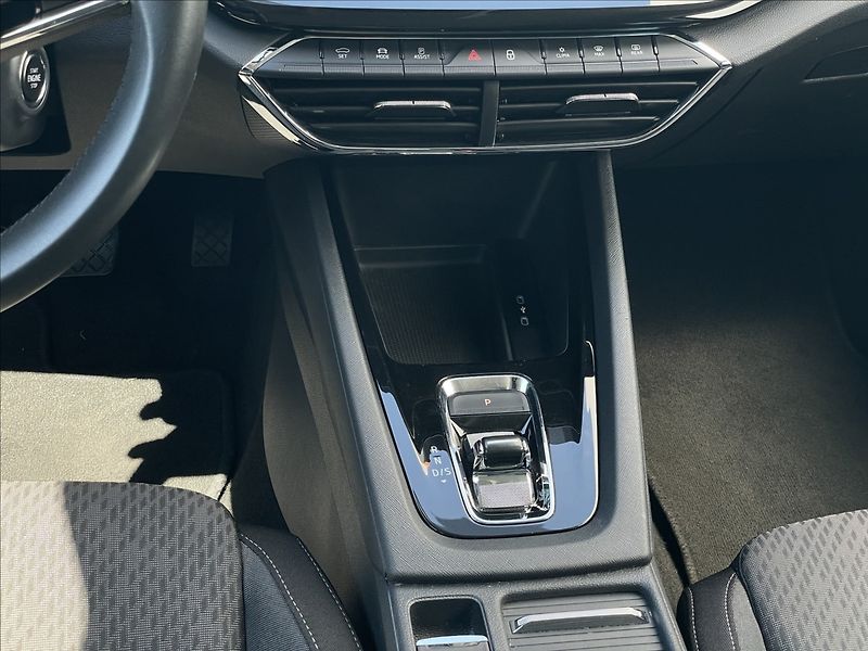 Škoda Octavia 2,0 TDI DSG Style Plus TAŽNÉ - fotka 13 z 24