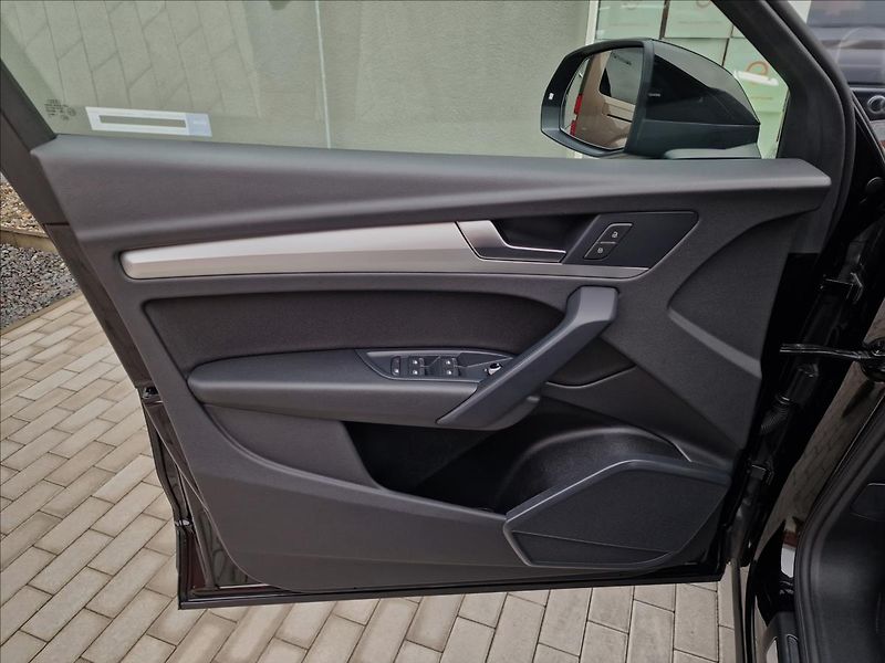 Audi Q5 40 TDI Quattro S Tronic,1.Maj - fotka 37 z 50