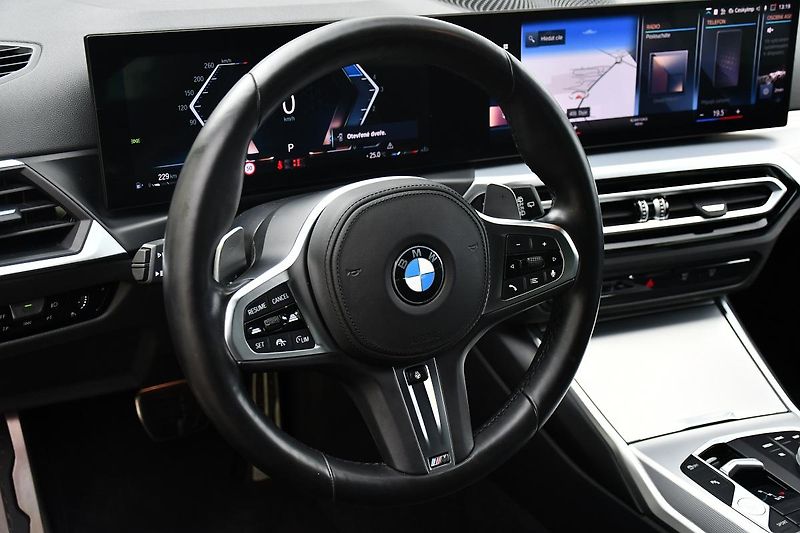 BMW Řada 3 320d xDrive M-SPORT   - fotka 10 z 64