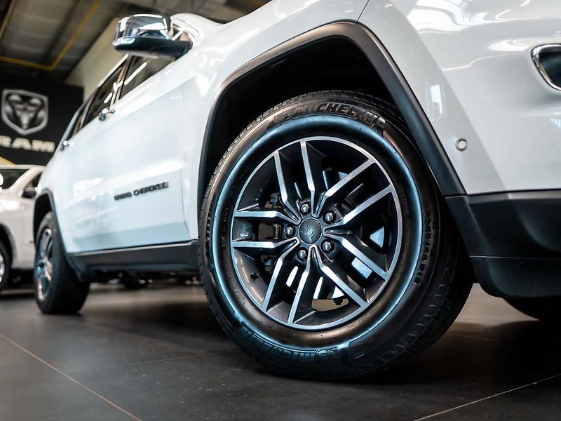 Jeep Grand Cherokee (2019) 3.6 V6 Limited 4x4 - fotka 37 z 37
