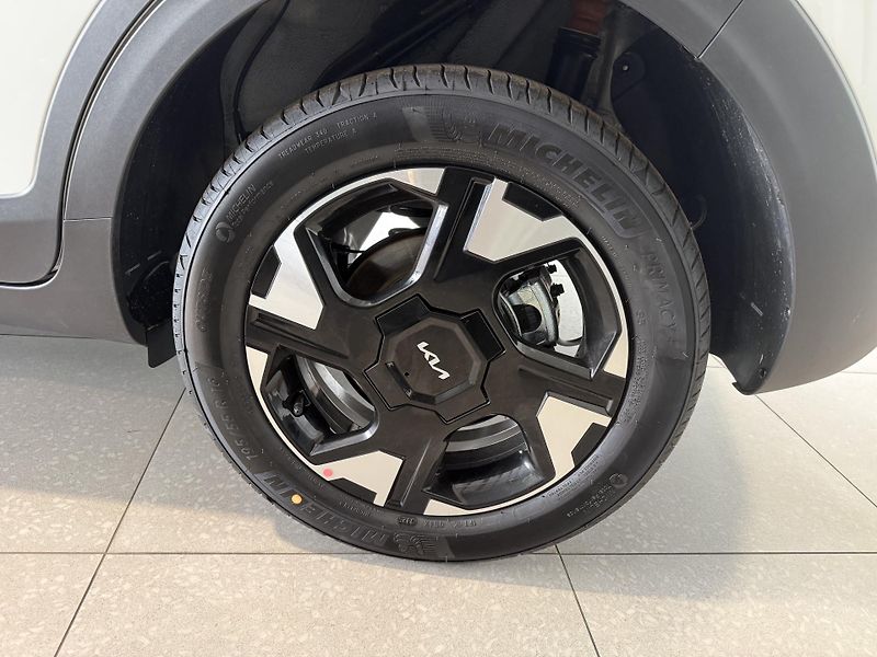 Kia Stonic 1.0 T-GDi SPIN - fotka 7 z 7