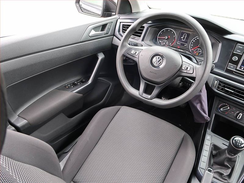 Volkswagen Polo (2019) 1.0 - fotka 7 z 16
