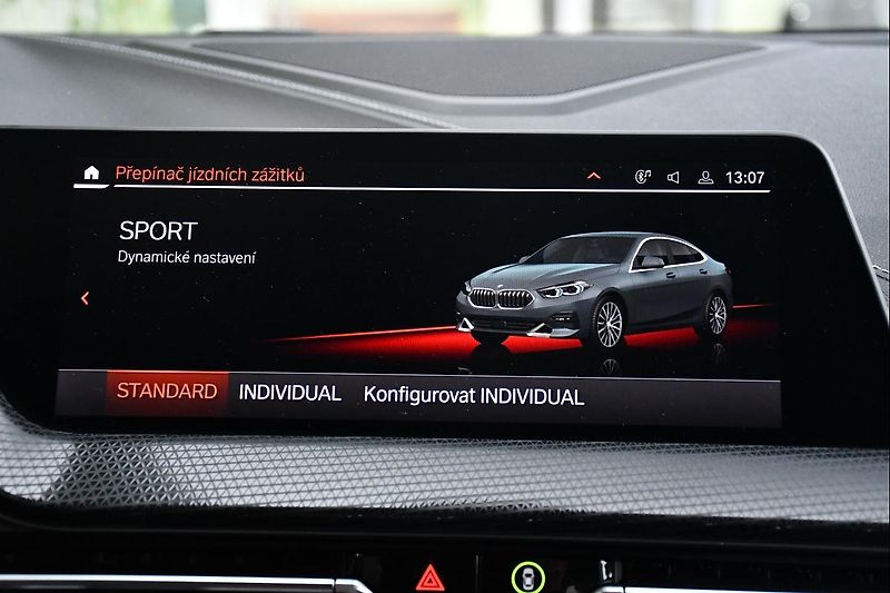 BMW Řada 2 218d LED NAVI REZERVACE - fotka 37 z 45