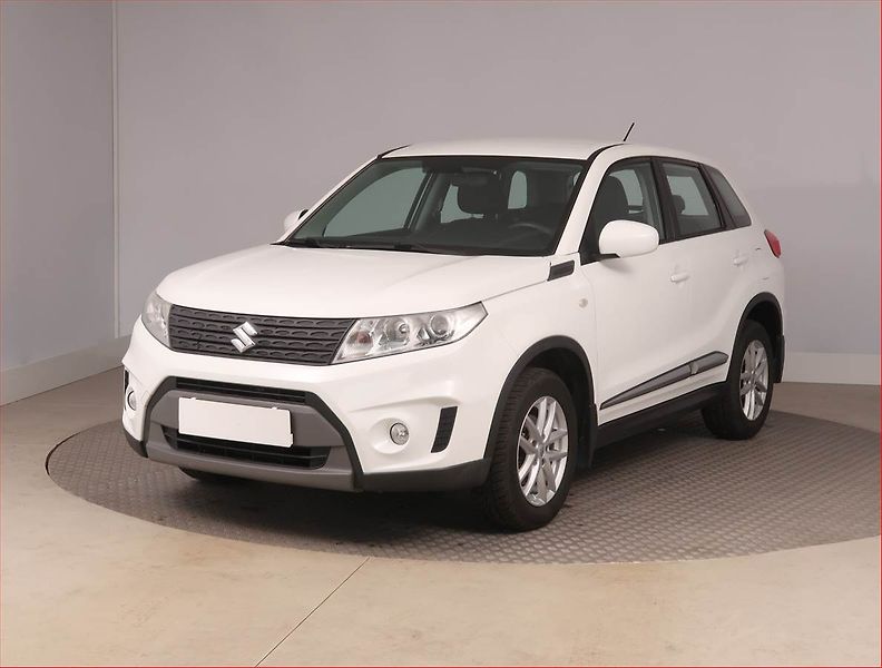 Suzuki Vitara (2016) 1.6 VVT, Park. senzory - fotka 2 z 15