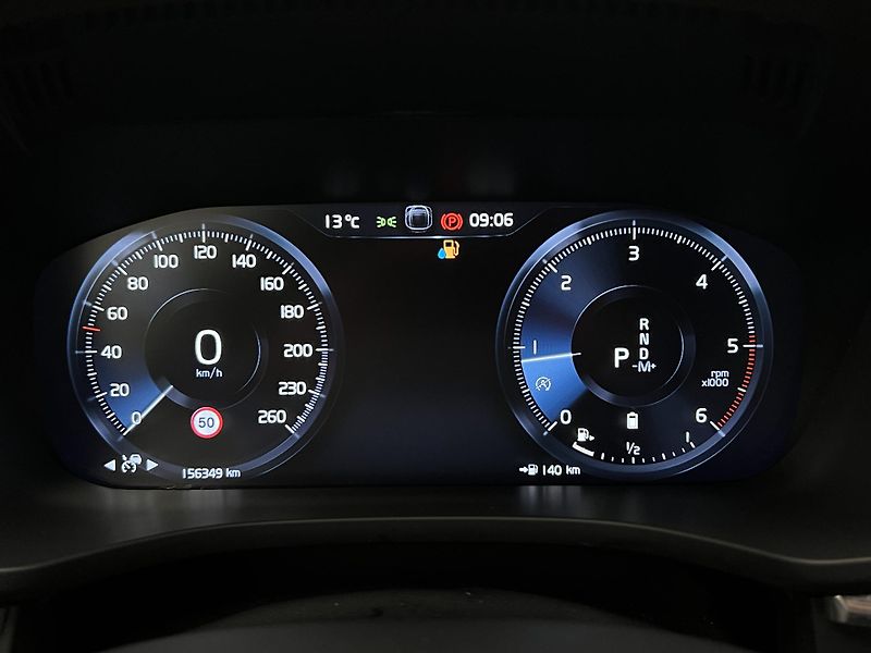 Volvo XC60 B4 AWD INSCRIPTION AUT 1.maj. - fotka 22 z 39