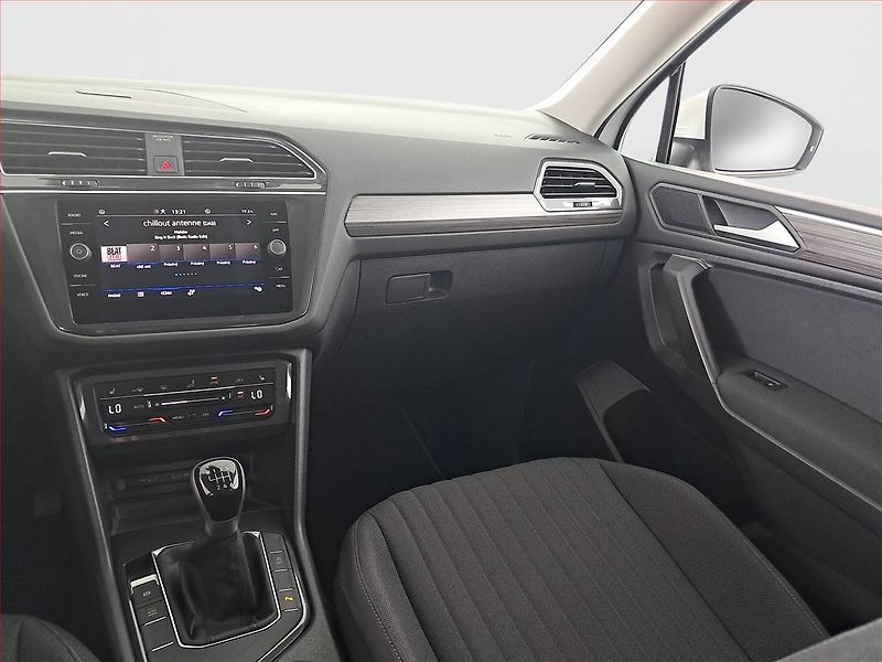 Volkswagen Tiguan Allspace (2022) 1.5 TSI - fotka 8 z 17